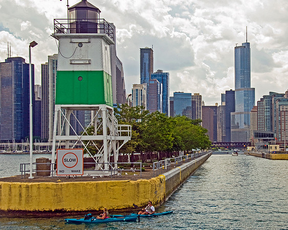 Chicago River South Light